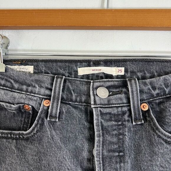 Levi’s wedgie premium straight Jean size 25 - Picture 6 of 9